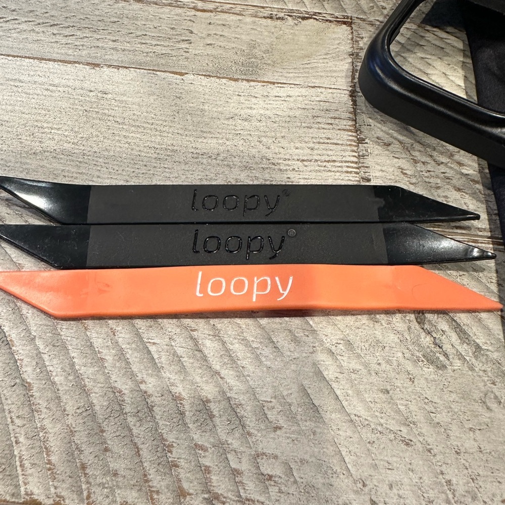 Loopy Case - Picture 2 of 3